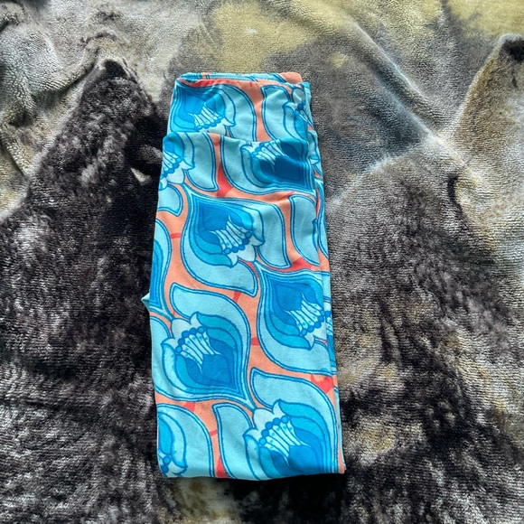 #21 One size Lularoe Blue and Orange Leggings 🤩💙🧡 NWOT - Picture 7 of 7